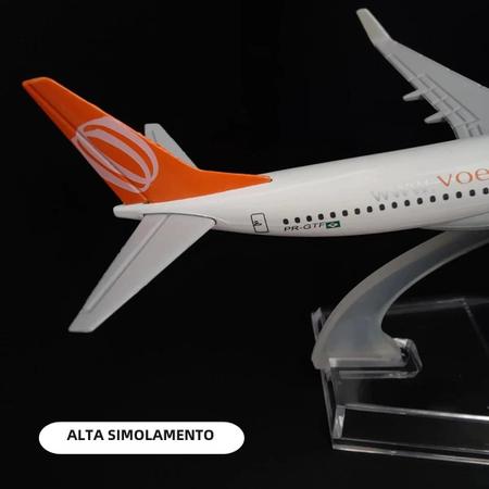 Imagem de Avião Brasil Gol Air B737 - Modelo de Metal em Miniatura (Escala 1:400)