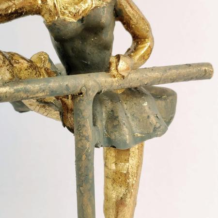 Imagem de Bailarina Decorativa Dourada 18x13x7cm Perna E Mão Na Barra - Inigual