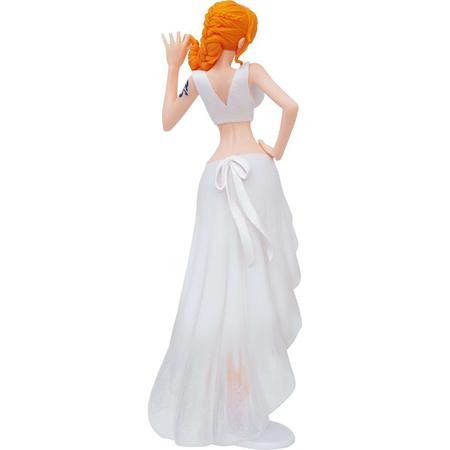 Nami in a wedding dress. : r/OnePiece