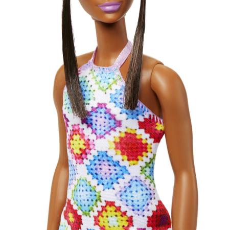 Barbie Fashionista Vestido Crochê e Coque Mattel 210 - Bonecas - Magazine  Luiza