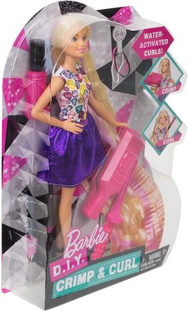 Encaracolando cabelo de boneca. Como fazer cachos na barbie ou