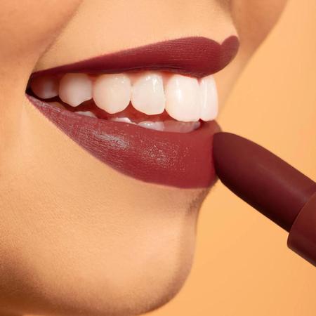 Batom Lipcolor Efeito Confort Dalla 3,5g - Dalla Makeup Imagem de Batom Lipcolor Efeito Confort Dalla 3,5g
