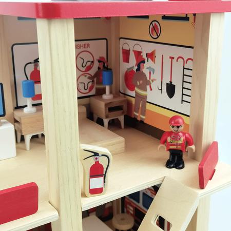 Imagem de BBtinker Wooden Fire Station Playset, Multicolor 3-Level Pretend Play Dollhouse com figuras, caminhão, helicóptero e acessórios, brinquedos educacionais de aprendizagem pré-escolar para crianças de 3 anos ou mais