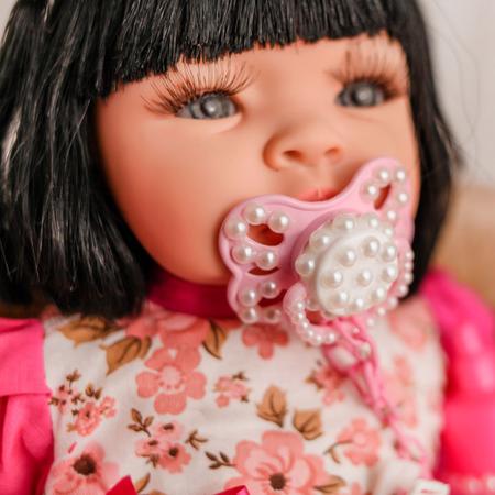 Artista de Chapecó faz bonecas que parecem bebês reais