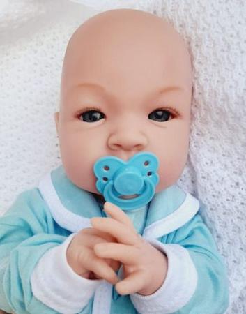 Boneco Bebê Reborn Recém Nascido Menino com acessórios - Shop Coopera