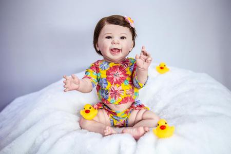 BEBÊ REBORN MENINA HIPER REALISTA CABELO FIO A FIO ADRIANNE TODA EM  SILICONE - Maternidade Mundo Baby Reborn