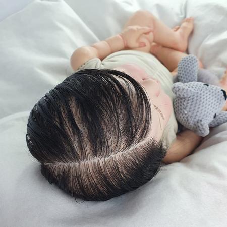 Bebê Reborn Molde Abigail Pode Banhar Cabelo Fio A Fio 2 Kg