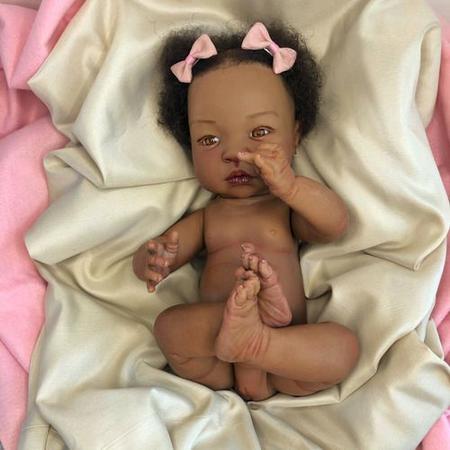 Bebê Reborn Princesa, Negra, Realista : : Brinquedos e Jogos