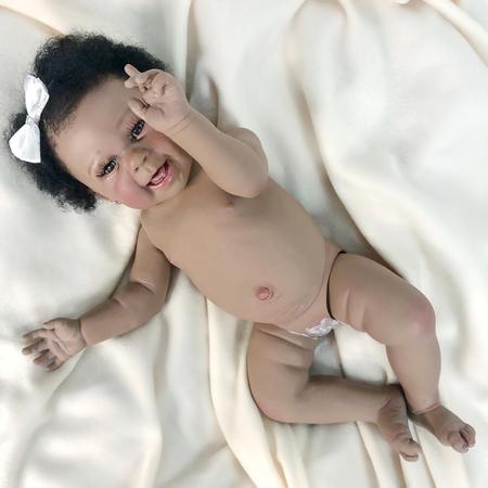 Imagem de Bebê Reborn Princesa, Negra, Realista