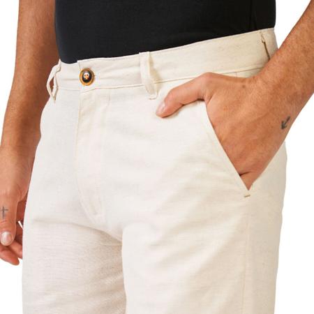 Bermuda Casual Masculina Acostamento Off White Imagem de Bermuda Casual Masculina Acostamento Off White