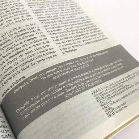 Imagem de Bíblia de Estudo Joyce Meyer NVI Letra Média Capa Luxo Bordo - Editora Bello Publicações