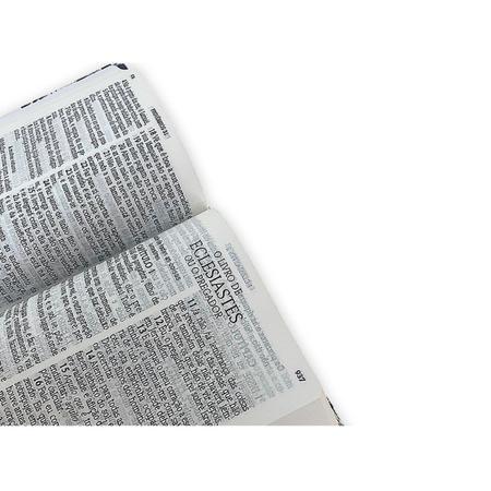 Imagem de Bíblia Sagrada ACF  Pequena  Letra Gigante  Referências e Mapas  Capa Dura  Rosas Azul Escuro
