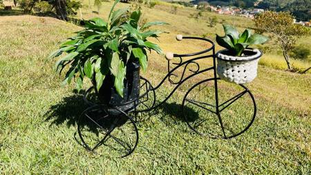 Imagem de Bicicleta Jardim Decorativa De Ferro Com Suporte Para 2 Vasos