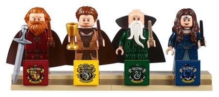 Lego Harry Potter 71043 - O Castelo De Hogwarts 6020 Peças - Brinquedos de  Montar e Desmontar - Magazine Luiza