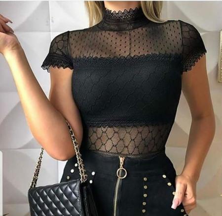 Imagem de Blusa cropped renda transparente gola alta manga curta com bojo