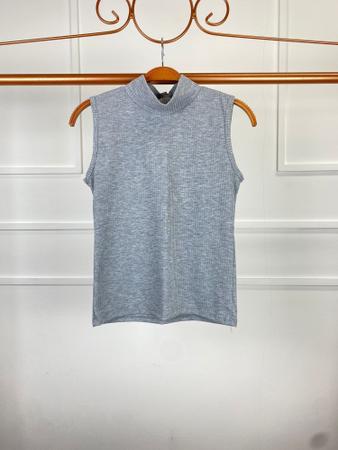 Imagem de Blusa gola alta cavada canelada com elastano moda barata feminina