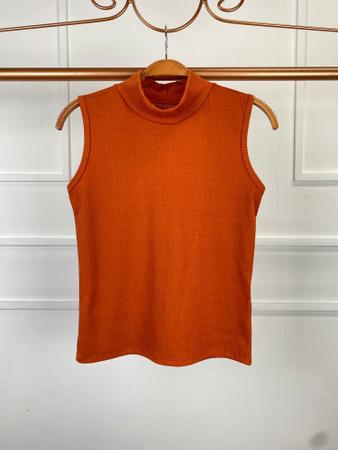 Imagem de Blusa gola alta cavada canelada com elastano moda barata feminina