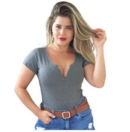 Blusas femininas gola v atacado t-shirt lindas moda feminina - ATRATIVE  FASHION - Blusas Femininas - Magazine Luiza