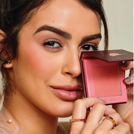 Blush me deals