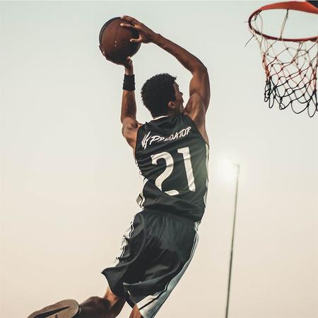 Saiba o tipo de bola ideal para jogar basquete, basquete transforma sc