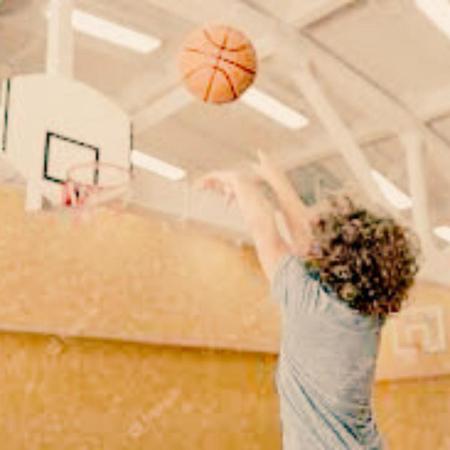 Bola De Basquete Basketball Tamanho Padrão 7 Ótima Qualidade