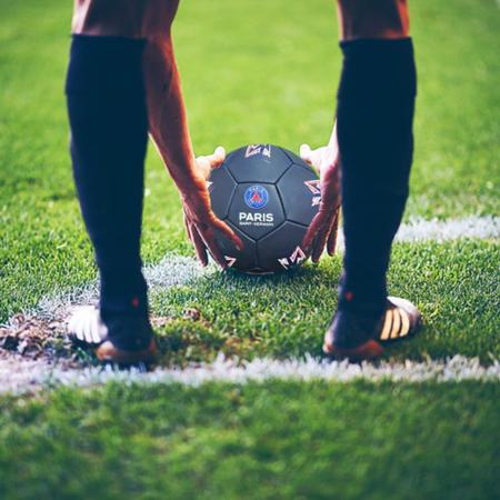 Mini Bola De Futebol Paris Saint-Germain Azul - Treinos E Jogos  Encontre  em nossa loja a maior linha de silenciosos, ponteiras, escapamentos e  abafadores esportivos.