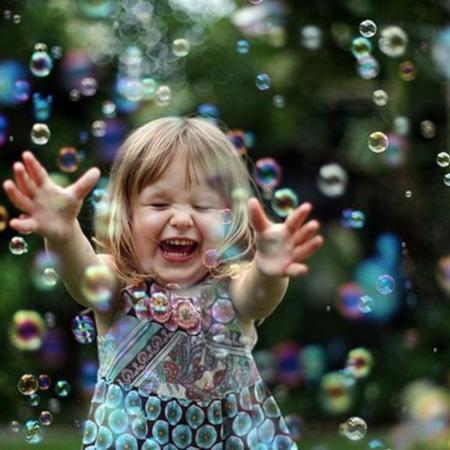 Bolinha De Sabão Galinha Pintadinha Lembrancinha C Jogo 24u - Pais e filhos  - Bolha de Sabão - Magazine Luiza