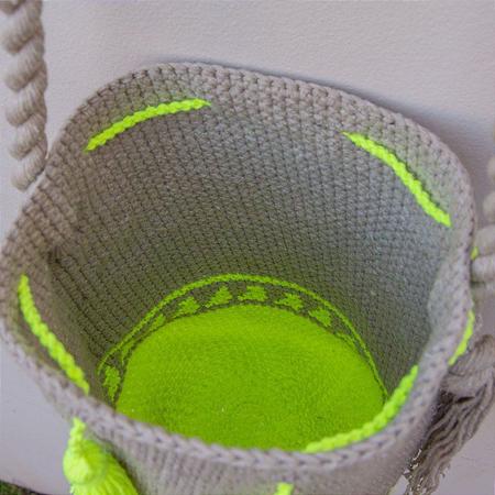 Imagem de Bolsa Saco de Crochê Equilíbrio Neon