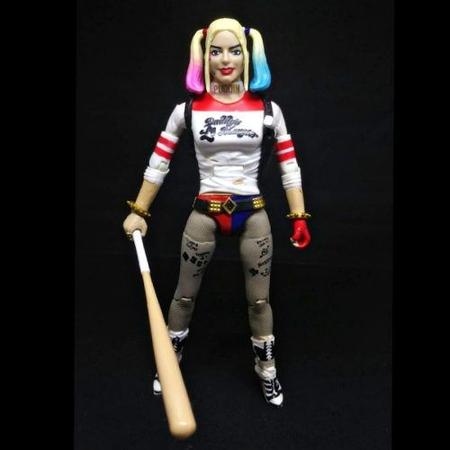 Boneca Action Figure Arlequina Harley Quinn Dc Multiverse B