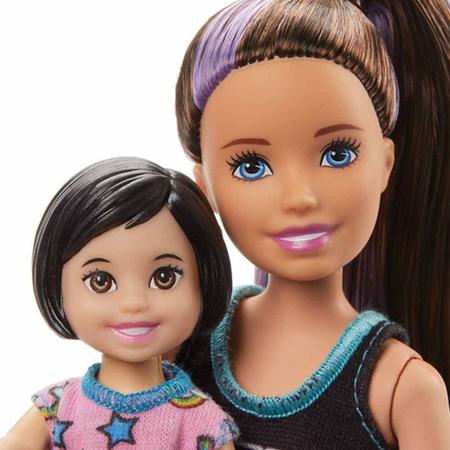 Barbie Skipper Babá Aniversário Morena - Mattel - Boneca Barbie