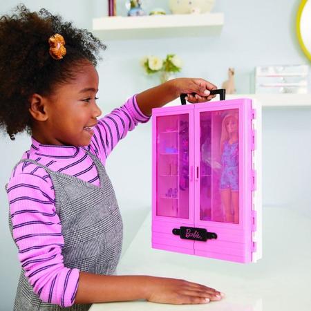 Brinquedo: Boneca Barbie Com Guarda Roupa - Mattel