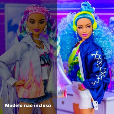 Boneca Barbie Articulada: Feita para Mexer Blusa Azul e Rosa