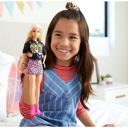 Como fazer roupa para Barbie e outras bonecas com bexiga 