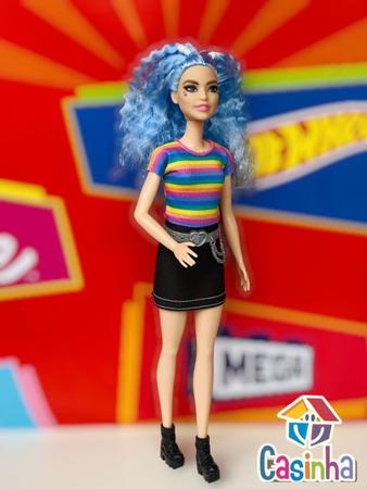 Linda boneca barbie com roupas da moda 3 barbie olhos azuis de corpo  inteiro e cabelo no rosto