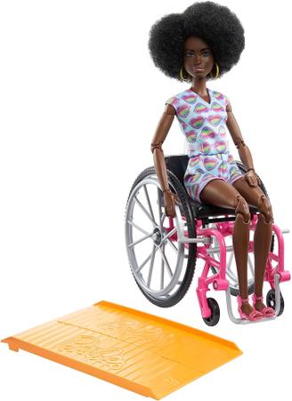 Boneca Barbie Original Negra Cadeirante C/ Cadeira De Rodas