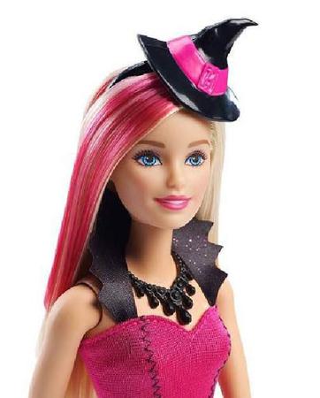 Barbie escolhe uma fantasia para Halloween! Vídeos para meninas com boneca  Barbie em português  A Barbie está escolhendo a sua fantasia de Halloween.  Primeiro, ela quer usar as roupas de Lady