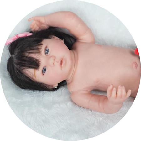 Bebê Reborn Silicone roupinha rosa com florzinhas olho azul