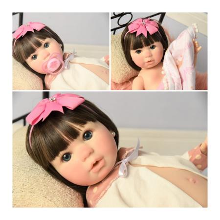 Boneca Bebê reborn menina 100% silicone pode dar banho criança