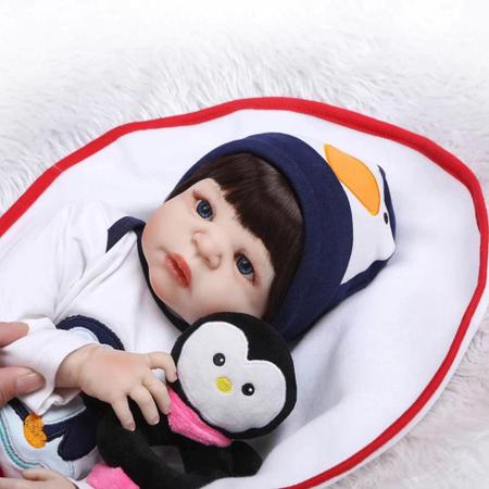 Bebê Lucas de Macacão (Bebe Reborn Menino de Silicone) – Bebe