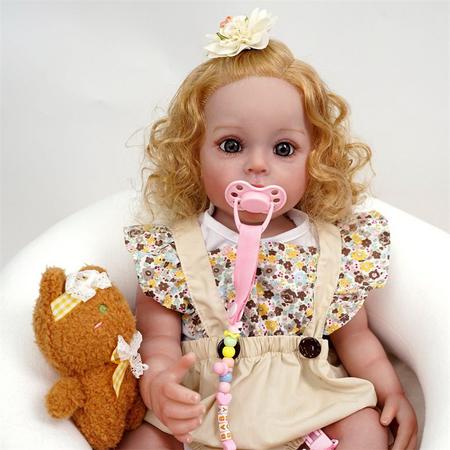 Boneca Bebê Reborn Gatinha Realista Brastoy Silicone Conjunto de Roupa  Chupeta Mamadeira e Pelúcia - Escorrega o Preço