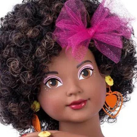 Boneca Charmosa Negra Fazer Penteados Maquiar Cotiplas na Americanas  Empresas
