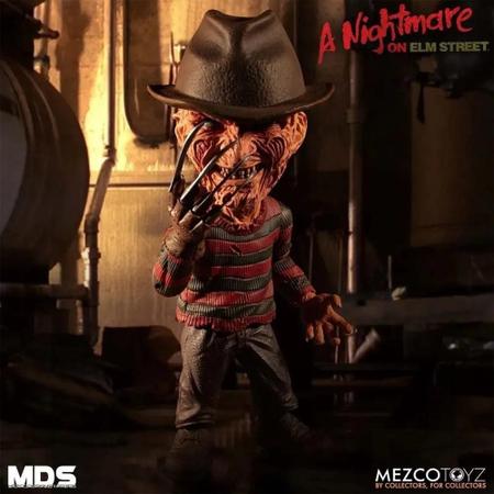 Boneco Freddy Krueger Roto - A Hora do Pesadelo - Mezco Toyz - Bonecos -  Magazine Luiza