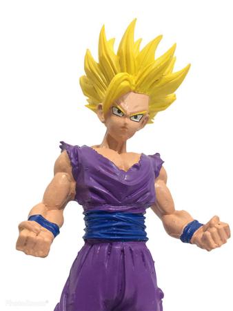 Boneco de Resina Goku Super Sayajin Desenho Dragon Ball em