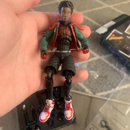 Imagem de Boneco Spider Man Miles Morales Action Figure Articulado Marvel Homem Aranha Brinquedo Colecionavel