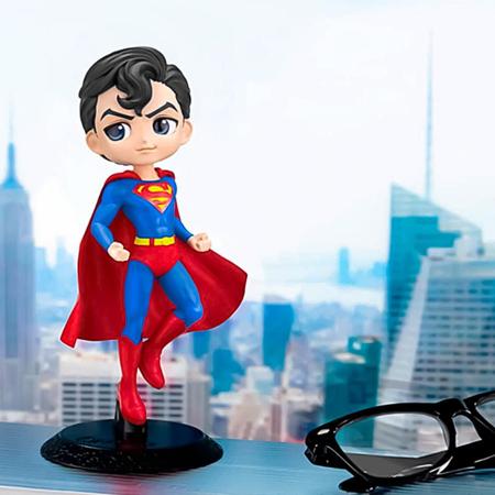 Figura Personagem De Super-herói Do Super-homem Dos Filmes Dc, Exibição  Realista De Brinquedos Do Ator Henry Cavill. Fotografia Editorial - Imagem  de cartoon, cômico: 206580152