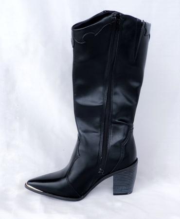Bota Cano Alto Country Preto Vizzano Imagem de Bota Cano Alto Country Preto Vizzano