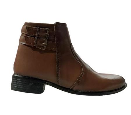 Bota cano curto aberta na sale lateral
