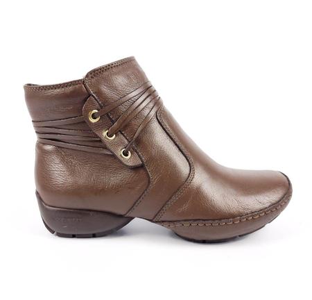 Bota Cano Curto Comfort Plus em Couro Preto Imagem de Bota Cano Curto Comfort Plus em Couro Preto