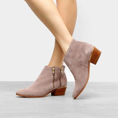 Bota de camurça feminina cano sale curto