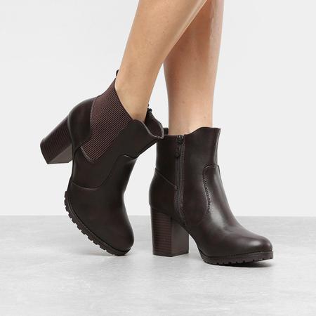 Bota cano curto mooncity tratorada store com elástico lateral feminina